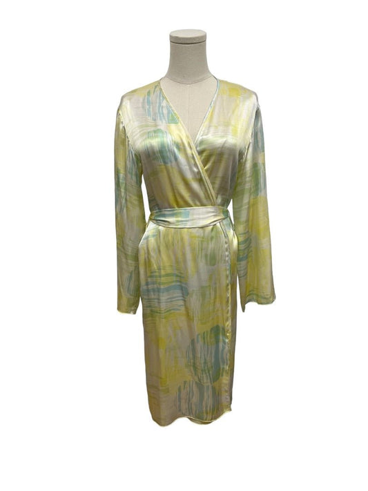 Diane Von Furstenberg 100% Sillk Wrap Dress - S - Queens Exchange Consignment Boutique