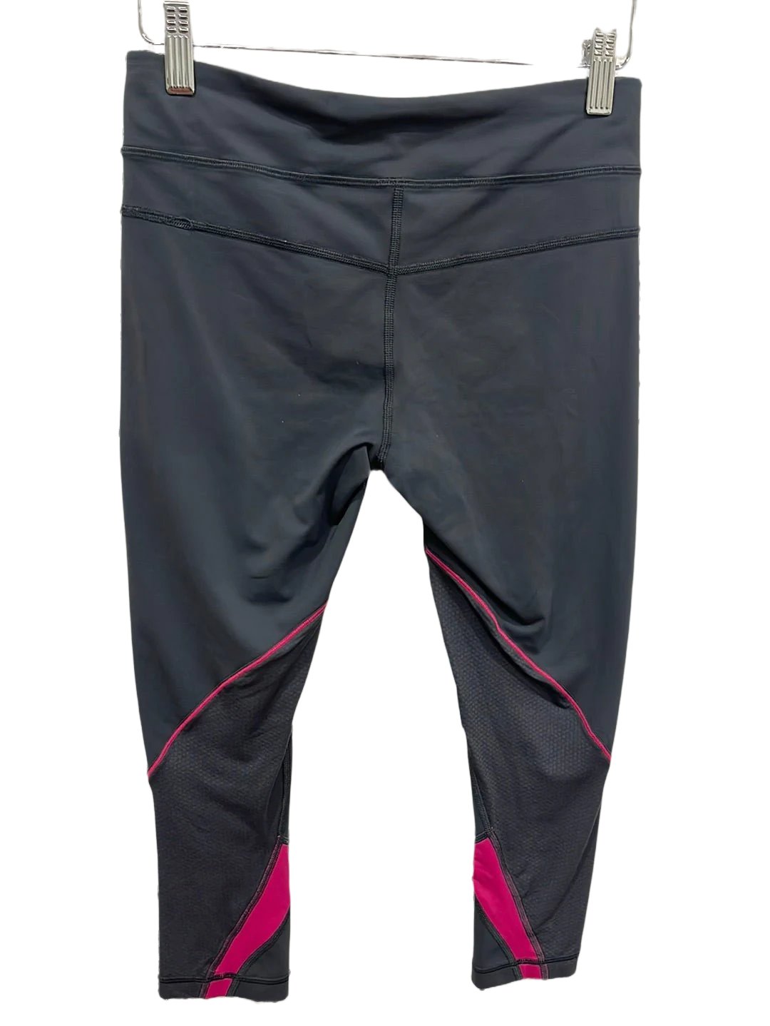 Lululemon Pink/Gray Rruninning Crop Leggings-6 – Queens Exchange  Consignment Boutique